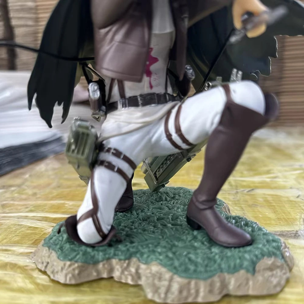 Figure Levi Ackerman 18CM Attack On Titan